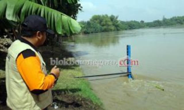 Naik, Bengawan Solo Kembali Siaga 1